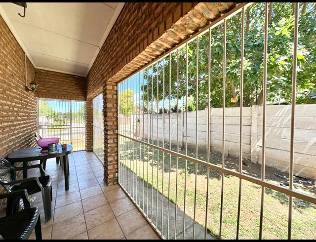 7 BEDROOM HOUSE FOR SALE IN BENDOR